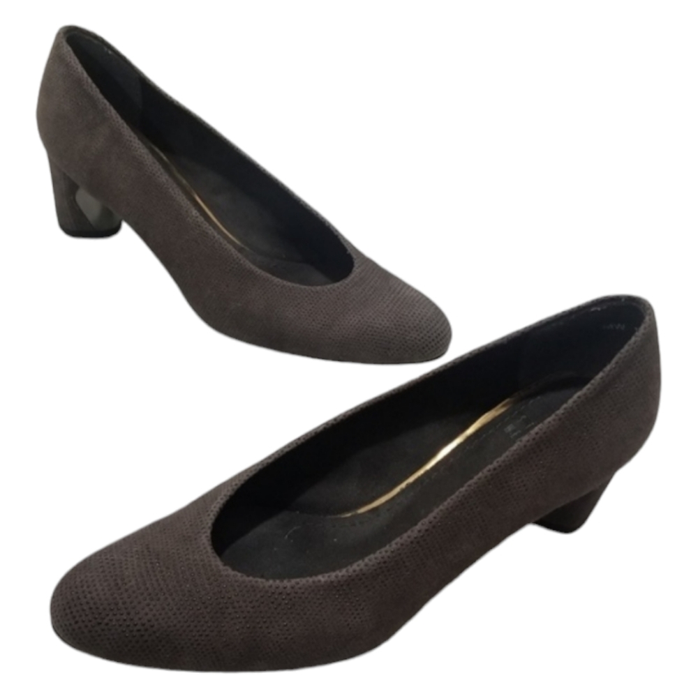 Stuart Weitzman Textured Suede Pumps sz 6